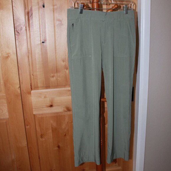 Athleta Tribeca Utility Crop Size 2 - Picture 1 of 9